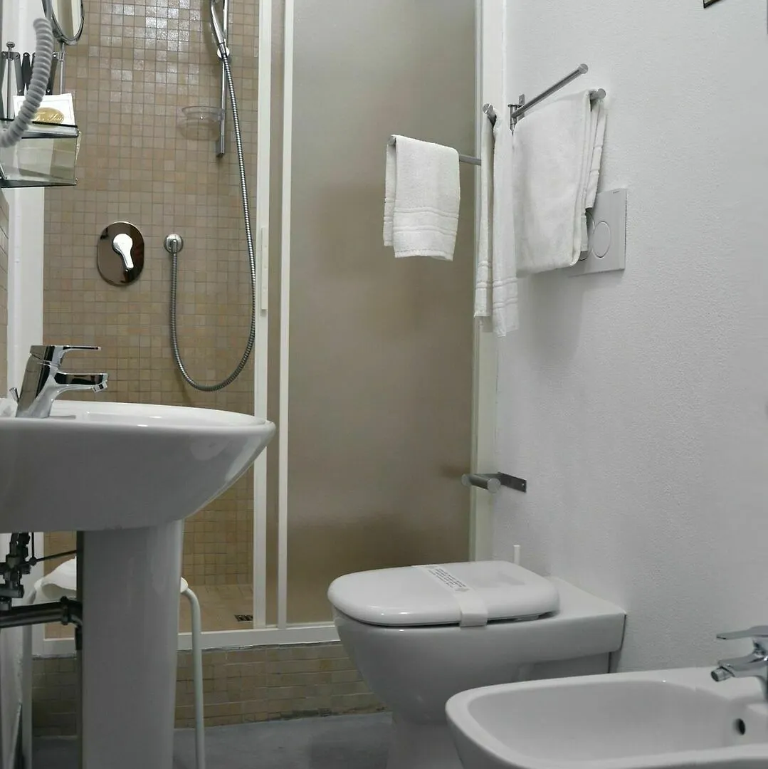 Porta Marina Hotel La Spezia 2*,  Italy